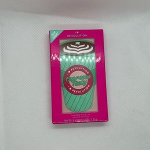 Revolution expresso tasty eyeshadow palette